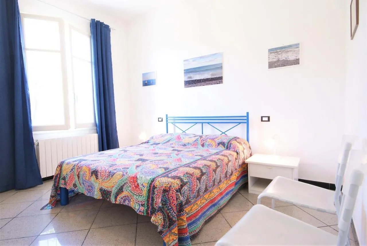 21 Via Dei Giardini Apartment Imperia