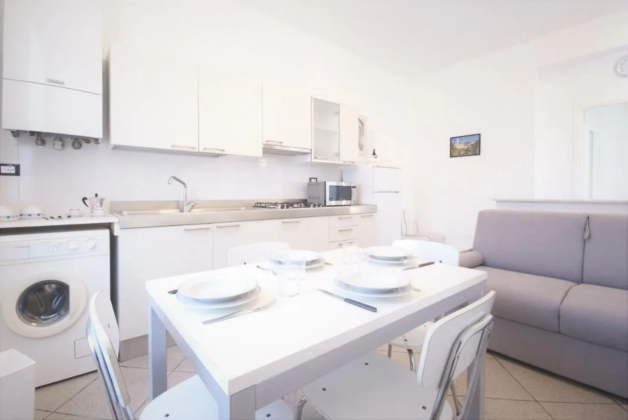 21 Via Dei Giardini Διαμέρισμα Imperia