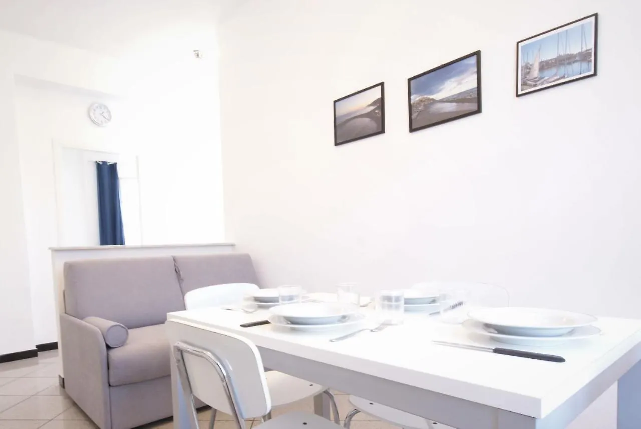 21 Via Dei Giardini Διαμέρισμα Imperia